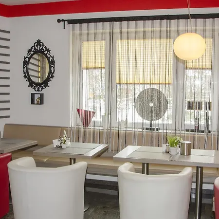 Hotel Aristo Stuttgart Airport-messe 3*